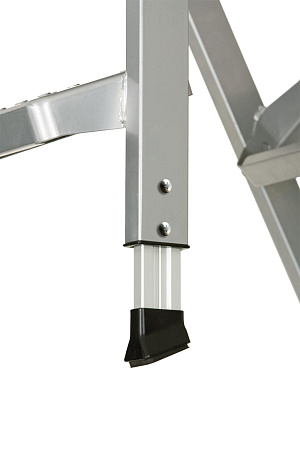 картинка Чердачная лестница FAKRO LML Lux складная металлическая с телескопическими ножками от магазина РУФФО